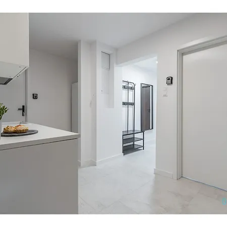 Sunflower - 15 Minutes To Old Town Privatunterkunft