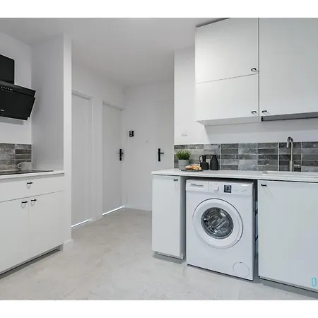 Privatunterkunft Sunflower - 15 Minutes To Old Town